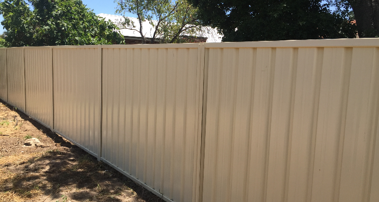 Major Reasons And Features Of Colourbond Fences.